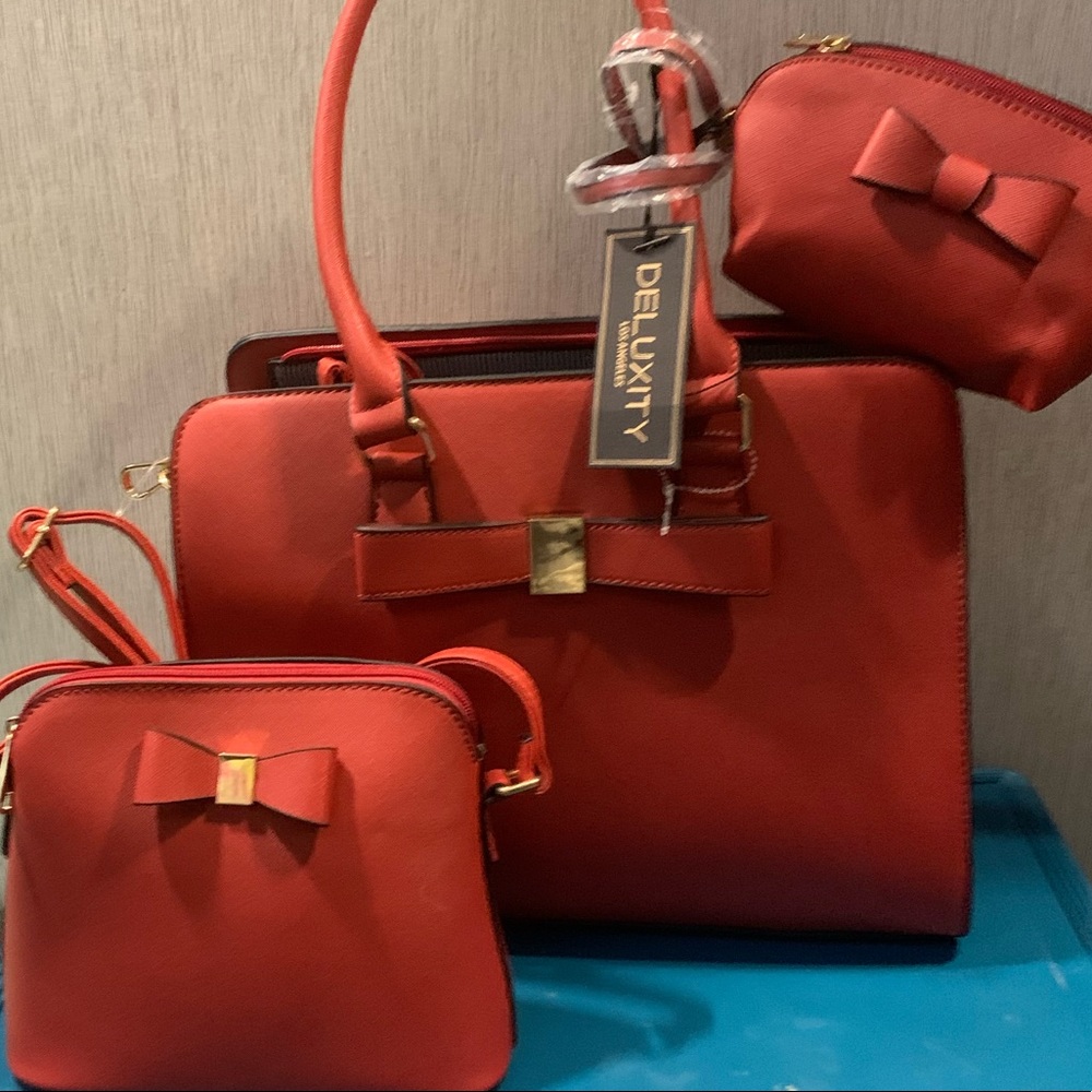 ✨NWT✨Three Piece Set of Red Handbags - Picture 2 of 12